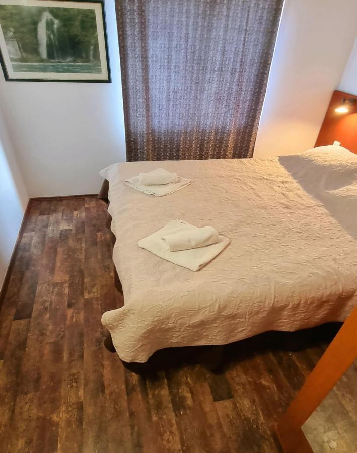 Restaurant&rooms Visovac - best value Skradin Buitenkant foto