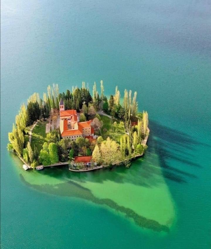 Restaurant&rooms Visovac - best value Skradin Buitenkant foto