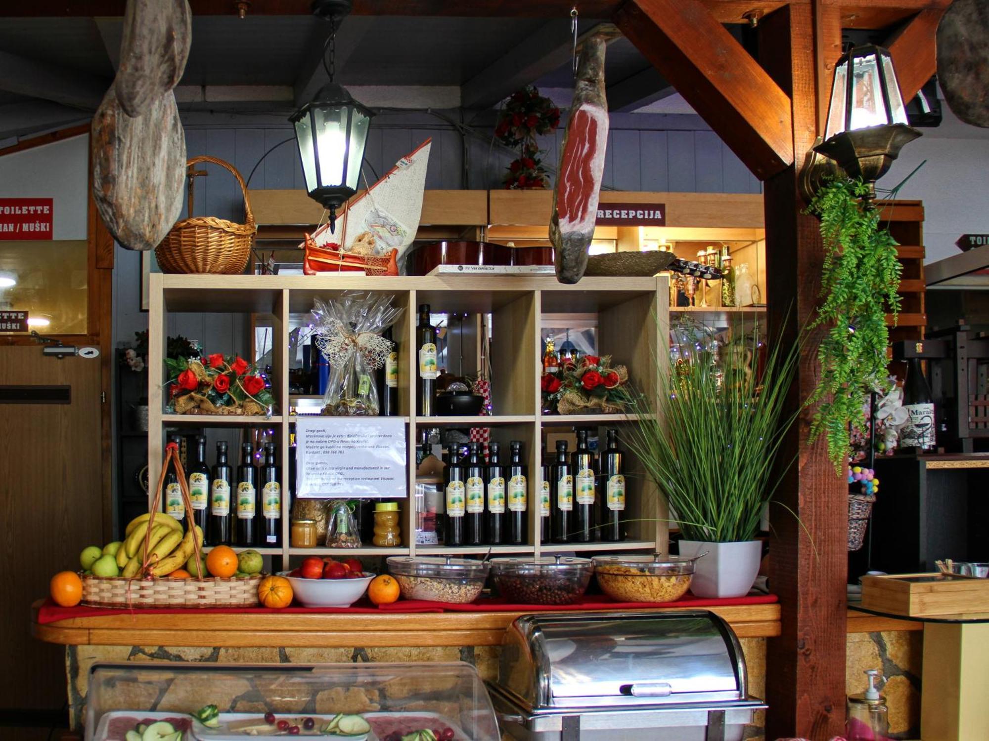 Restaurant&rooms Visovac - best value Skradin Buitenkant foto